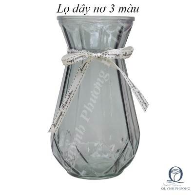 Ribbon vase